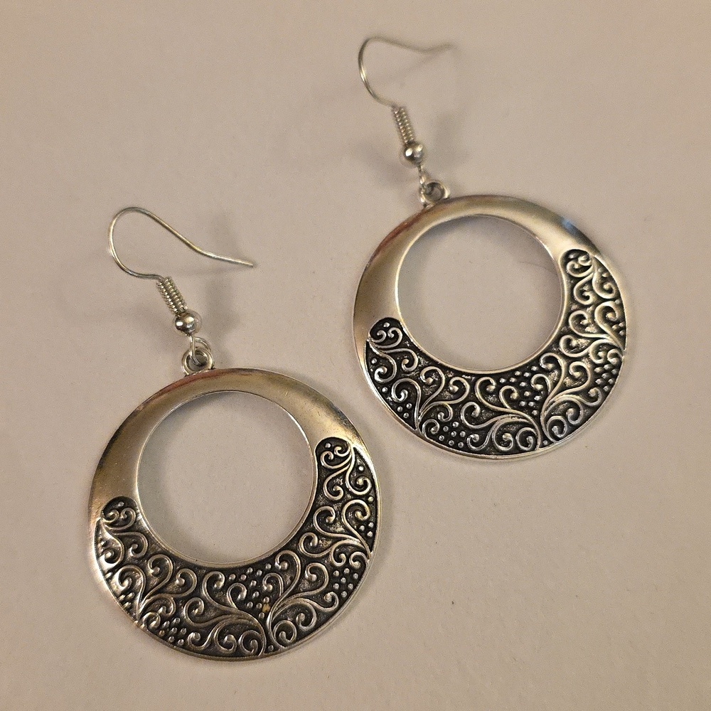 Boho Tribal Design Dangle SILVER tone EARRINGS